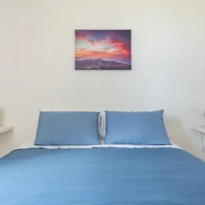  Apartment Leo Con Vista Panoramica Italy